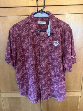 Tommy Bahama Texas A&M Aggies 100% Silk Floral Camp Shirt - Maroon